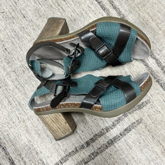 DANSKO Dominique Teal Brown T-Strap Open Toe Block Heel 8 (EU 38) - Picture 3 of 5